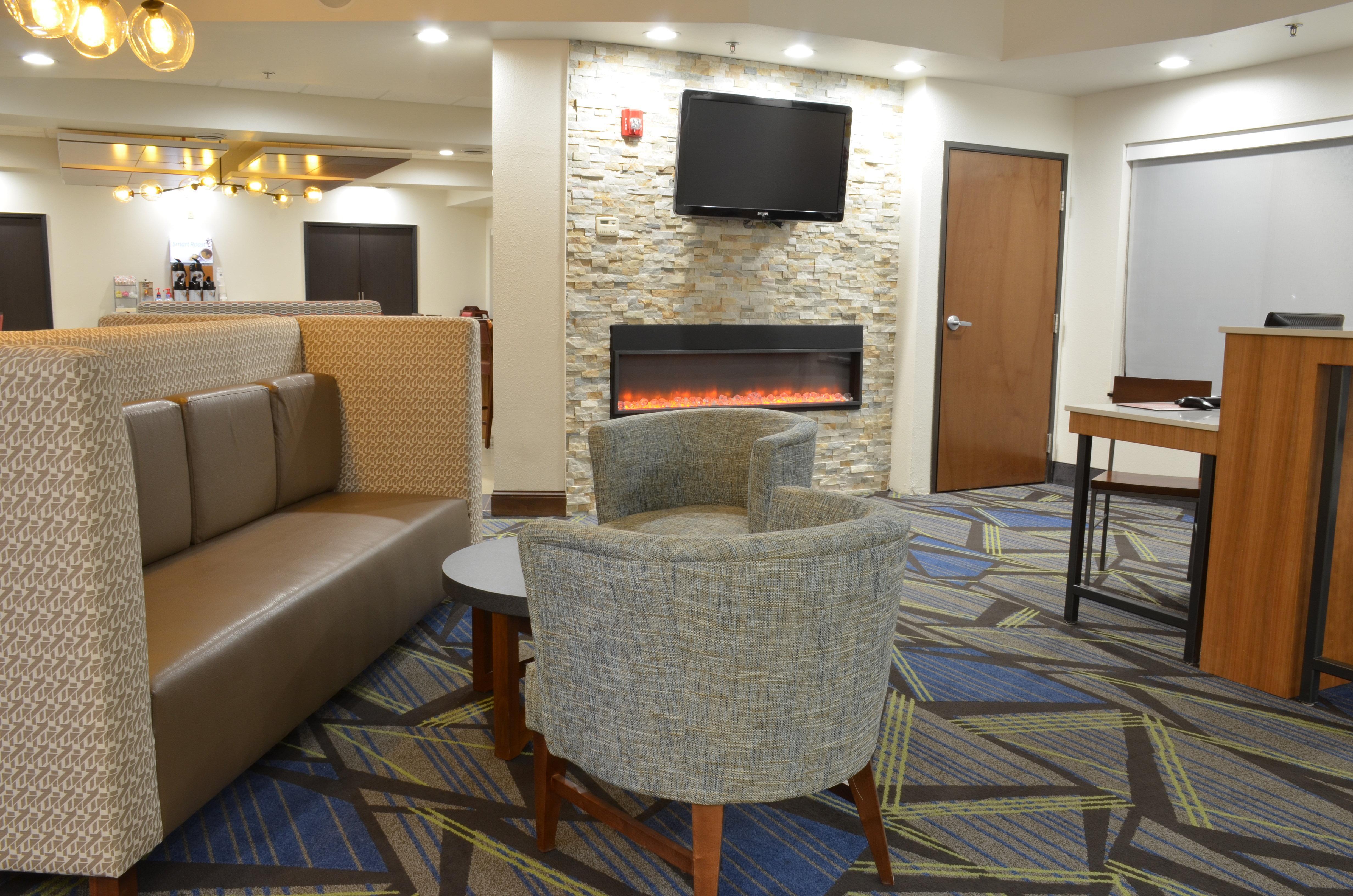 Holiday Inn Express- Waterloo/Cedar Falls, An Ihg Hotel Dış mekan fotoğraf